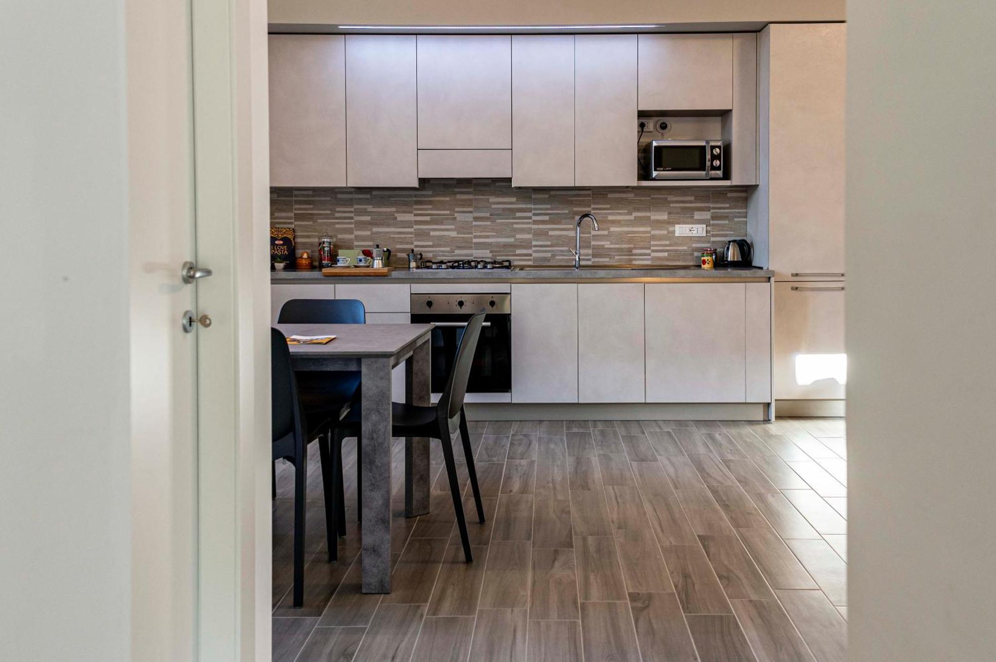 L'Aquila Home 'Il Comfort In 4 Camere' LʼAquila Exterior foto